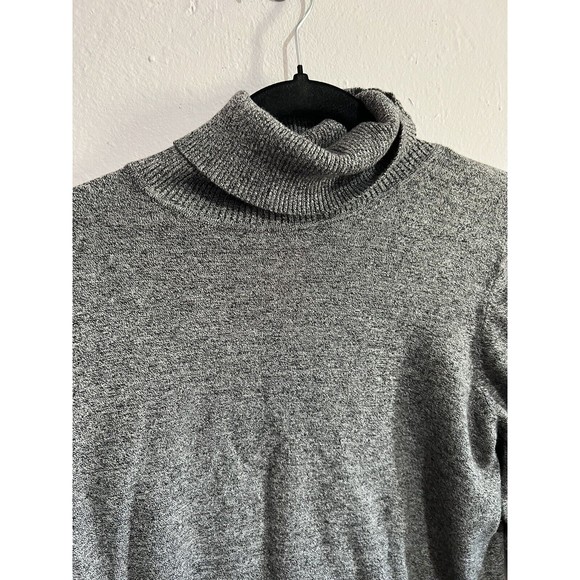ANDREW MARC Women's Gray Turtleneck Sweater Size Large Long Sleeves - Picture 2 of 5